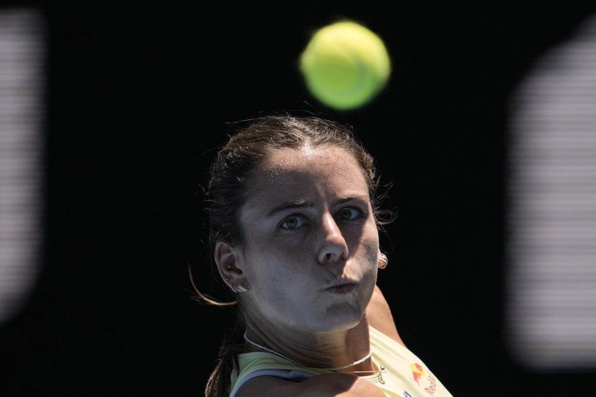 Emma Navarro keeps her eye on the ball at the Australian Open as tennis limelight shines brighter